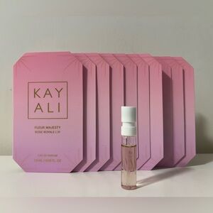 Fleur Majesty Rose Royale  Sample